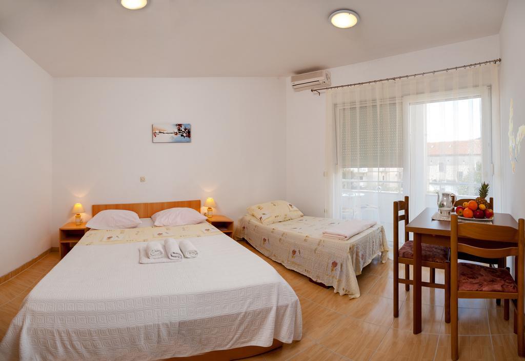 House Marta Apartment Baška Voda Cameră foto