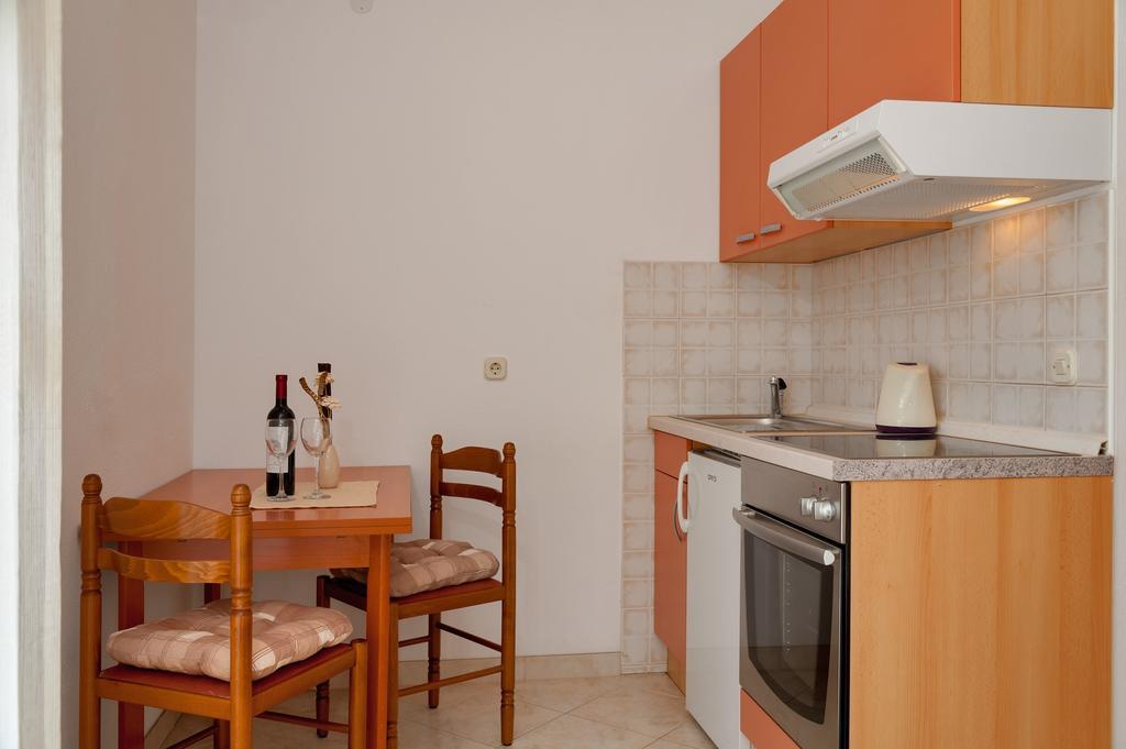 House Marta Apartment Baška Voda Cameră foto